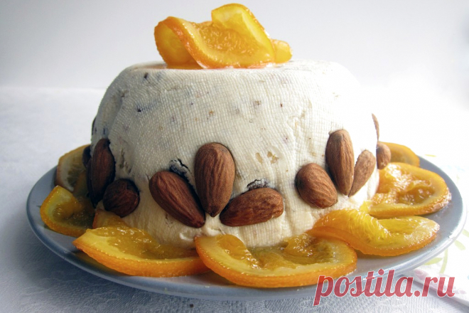 Пасха с карамелизованными апельсинами
Отличный рецепт приготовления вкуснейшей пасхи с карамелизованными апельсинами, ромом и миндалем.