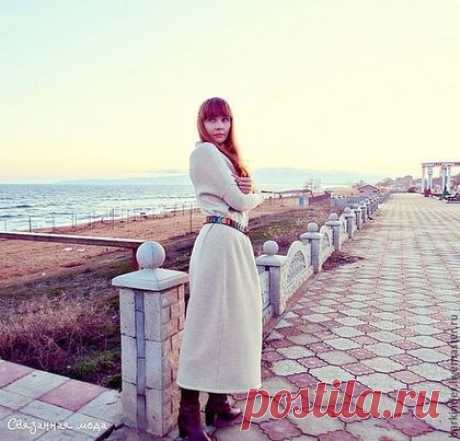 Вязаное платье &quot;Вечерний свет &quot; - бежевый,однотонный,платье,платье вязаное