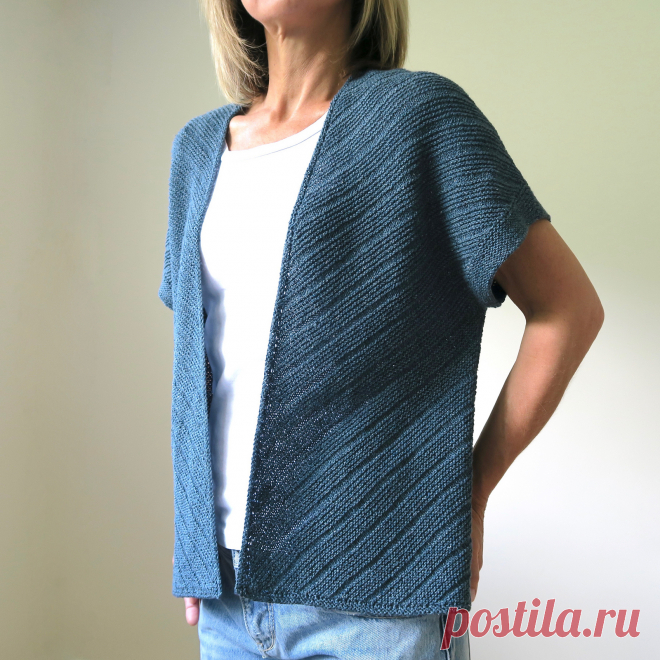 Ravelry: Tailfeather pattern by Heidi Kirrmaier