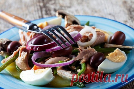 Французские салаты: способы приготовления, ингредиенты и три классических рецепта