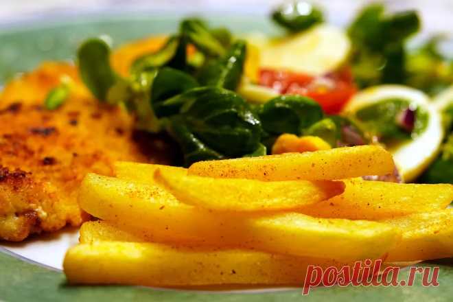 Как вкусно пожарить картошку с луком- Журнал полезных совет