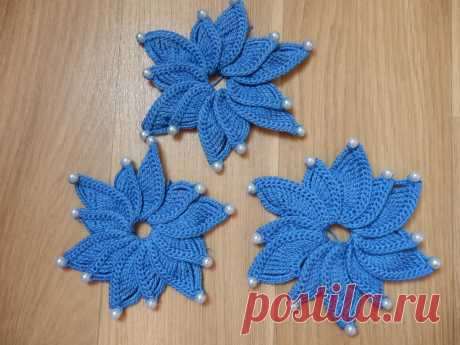 Master Class - Knitting volumetric the flower with beads - YouTube