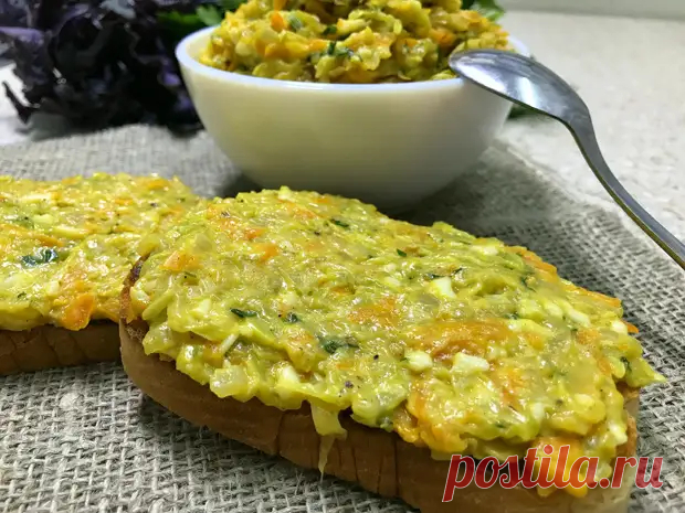 Такие кабачки вы еще не ели. А мы едим ложками. Кабачки не жарю и не варю. Просто намазываю на хлеб. Летняя намазка из кабачков - Будет вкусно - Медиаплатформа МирТесен