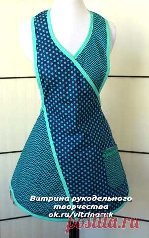 Фартуков много не бывает. Давайте сошьем еще парочку!