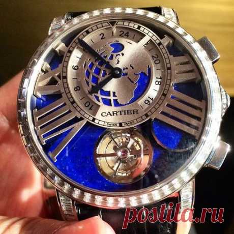 Rotonde de Cartier Earth And Moon Tourbillon Watch