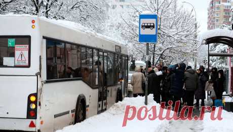 Назван способ уменьшить время ожидания общественного транспорта. Цифровые сервисы позволяют не только отслеживать прибытие общественного транспорта, но и снижают время его ожидается, отметил директор Института транспортного планирования (ИТП) Михаил Якимов. Отказ от них приведет к интервальному движению ...