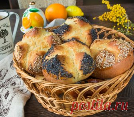 Королевские булочки на Вкусном Блоге Апдейт фото к рецепту от 21.10.2008 Очень многим нравится кушать домашние булочки, запивая их чаем, кофе или молоком. Но немногие берутся за их приготовление – большинство хозяек отпугивает возня с дрожжевым тестом. Рецепт булочек, который я предлагаю на этот раз, прост в исполнении и практически никогда не подводит – главное…