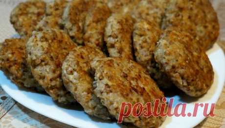Вкусные экономные котлеты из гречки с фаршем.