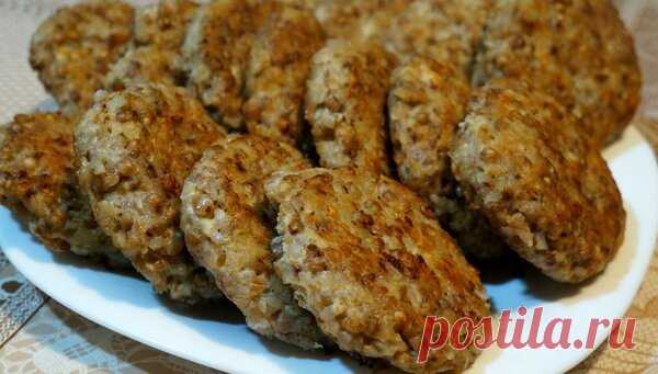 Вкусные экономные котлеты из гречки с фаршем.