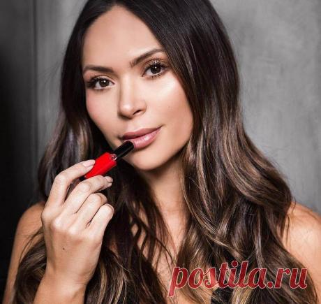 Макияж, который делает моложе: принцип пяти параллельный линий | Yes