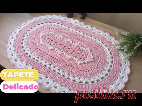 Tapete Delicado oval em crochê
