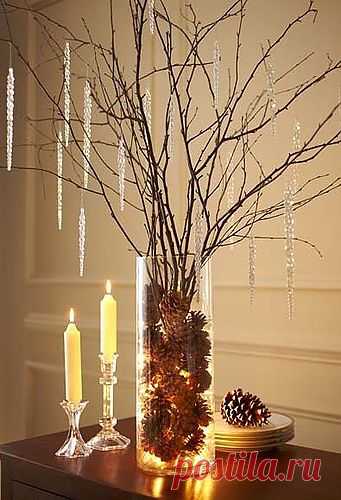 Новогодний декор из шишек