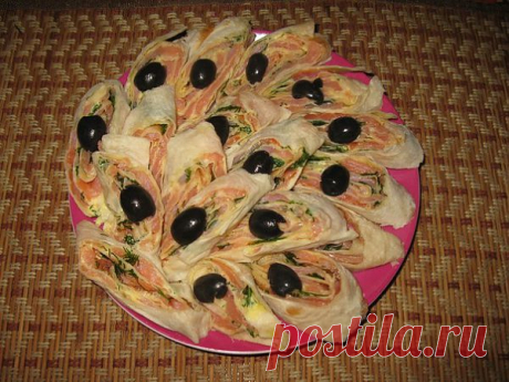 Печем лаваш и готовим из него быстро и вкусно.
