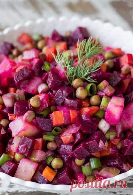 Винегрет с этой заправкой исключительно вкусный - знаю старинный рецепт соуса. И 2 хитрости мудрых хозяек: чтобы винегрет не стал "влажным" | В саду у Валентинки | Дзен