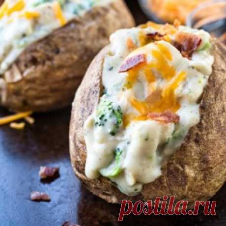 ВИДЕО: Упал самолет в Сочи. Почему Путин боится признать что его сбили. Эксперт рассказал о шасси Ту 154 - МирТесен