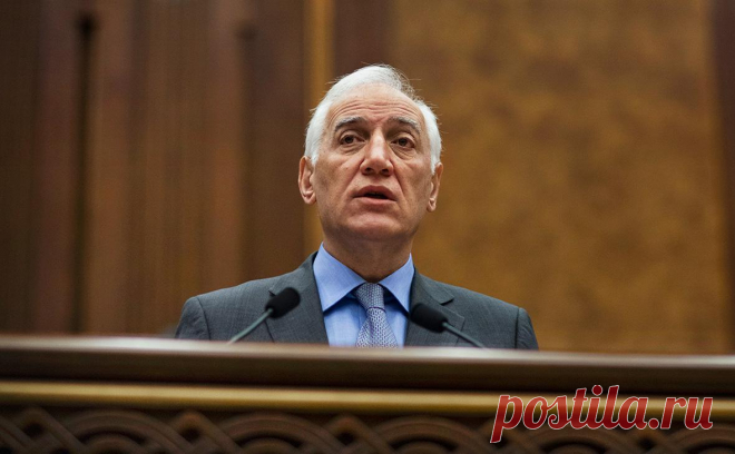 Президент Армении утвердил ратификацию Римского статута МУС. Россия называла ратификацию Римского статута чрезвычайно враждебным поступком Армении. В МИДе в ответ на предложение Еревана заключить отдельное соглашение говорили, что не будут искать способы обойти неправовые решения МУС