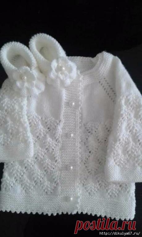 Детские вязаные комплекты.