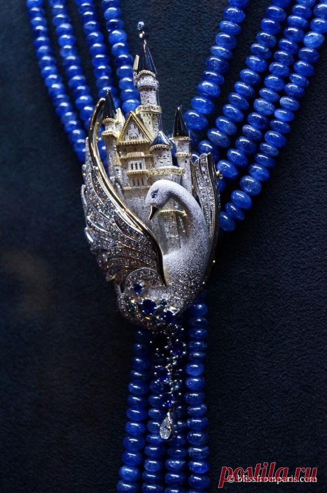 Лебединая тема в ювелирном искусстве.