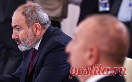 Совбез Армении сообщил о скорой встрече Алиева и Пашиняна. В Гранаде пройдет саммит Европейского политического сообщества. Пашинян до азербайджанской операции утверждал, что мирный договор на нем не подпишут, а Алиев после операции заявил, что теперь для мира сложилось благоприятное время