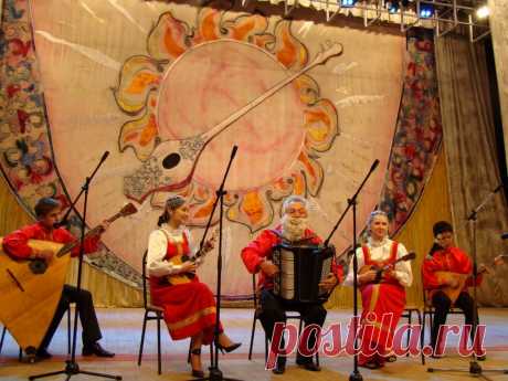 Русский баян и казахская домбра одинаково звучат в народных оркестрах | KCOPC