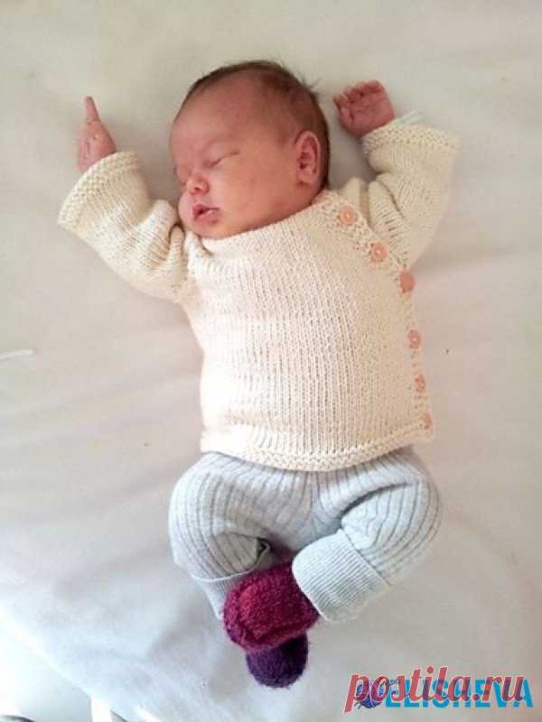 Кардиган для новорожденного от PEKAPEKA design studio, вязаный спицами
