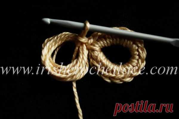 Классический трилистник из ягодок