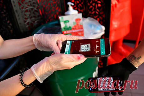Известный ресторатор осудил татуировки с QR-кодами для прохода в заведения. Основатель сети ресторанов «Мясо&amp;Рыба» и омбудсмен в сфере ресторанного бизнеса Москвы Сергей Миронов осудил идею о татуировках с QR-кодом. Известный ресторатор заявил, что негативно относится к временным татуировкам с QR-кодом, которые предложили использовать для прохода в предприятия общепита.