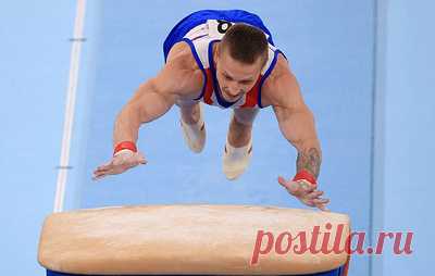 Российский гимнаст Аблязин завоевал серебро Олимпийских игр в Токио в опорном прыжке. Первое место занял представитель Южной Кореи Син Джи Хван, третьим стал Артур Давтян из Армении