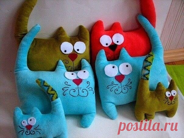 Котики-подушки