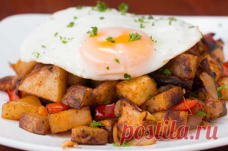 One-Pan Breakfast Potatoes