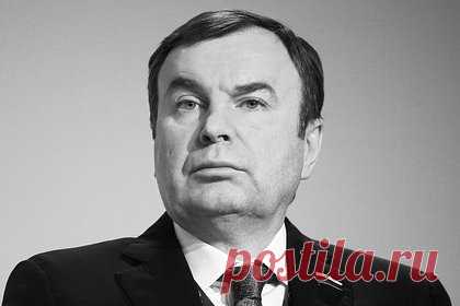 Умер депутат Госдумы Виктор Зубарев. Депутат Государственной Думы Виктор Зубарев умер на 63-м году жизни. По словам руководителя фракции Владимира Васильева, Зубарев был надежным товарищем и опытным парламентарием. Он отметил самоотверженную работу депутата на благо избирателей и стремление решать проблемы людей.