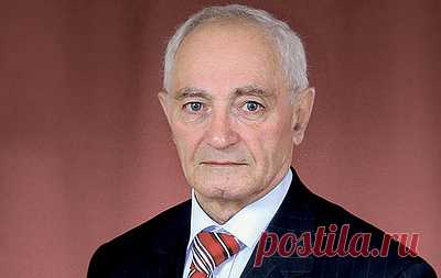 Умер летчик-испытатель вертолетов "Ми" Гурген Карапетян. Герой Советского Союза ушел из жизни в 84 года