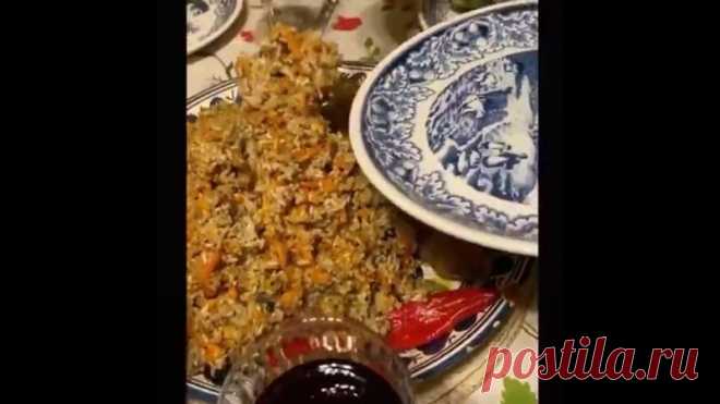 Узбекский плов приготовленный в казане, ну просто пальчики оближешь как это вкусно