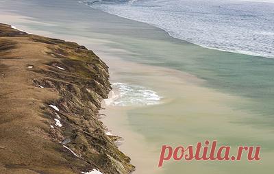 Школьники впервые смогут поучаствовать в Арктическом экстремальном проекте. Участники соревнований "Северный характер" преодолевают сложные маршруты с различными препятствиями