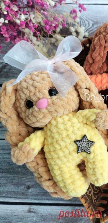 PDF Зайка Малышка крючком. FREE crochet pattern; Аmigurumi animal patterns. Амигуруми схемы и описания на русском. Вязаные игрушки и поделки своими руками #amimore - зайка из плюшевой пряжи, заяц, плюшевый зайчик, кролик, зайчонок, крольчонок.