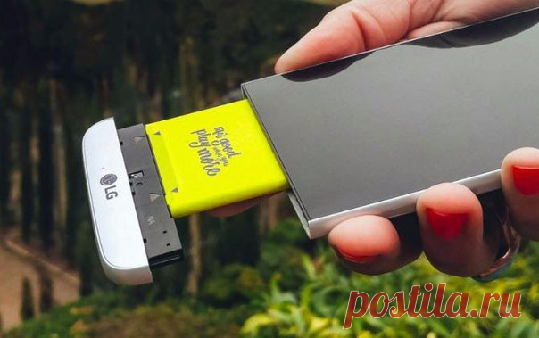 Флагман LG G6 сохранит 3,5-мм разъем для наушников Флагманский смартфон LG G6 сохранит стандартный 3,5-мм разъем для наушников. Об этом написал в своем Twitter-аккаунте обозреватель Android Police Дэвид Радок. LG оказалась более консервативной, чем Apple. В отличие от производителя iPhone, в LG решили не отказываться от привычного 3,5-мм аудиоразъема для подключения наушников. Новый смартфон унаследует его у своих предшественников. Предположительно — вместе с высококачественным цифроаналоговым…