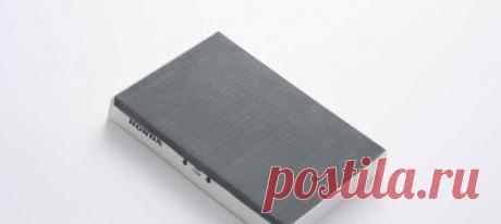 Honda анонсировала новый воздушный фильтр, который не только предотвращает проникновение вирусов в автомобиль, но и уничтожает те, которые попадают внутрь. Курумаку, что буквально означает «автомобильная маска», действует как маска для лица, но в этом случае — как маска для автомобиля. Она устанавливается поверх обычного фильтра транспортного средства и улавливает вирусные частицы в микроскопические шипы, уменьшая их форму и уничтожая в процессе обработки. В ней применяется система…