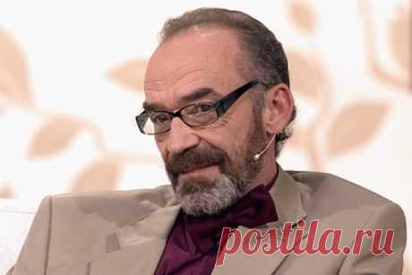 Актер из фильма «Приключения Электроника» рассказал о впечатлении от Парижа. Российский и советский актер Владимир Торсуев, который получил известность после фильма «Приключения Электроника», рассказал, какое впечатление на него произвел Париж. Своим мнением артист поделился с изданием «Москвич Mag». Во время разговора актер высказался о разных городах, отметив, что ему очень понравилась Прага.