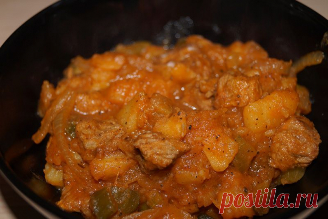 Мясо по-татарски - это просто обалденно вкусное, сытное и ароматное жаркое на ужин для любимой семьи. Благодаря подробному фоторецепту размещенному на данном сайте приготовить это блюдо сможет абсолютно любой человек, хоть немного знакомый с приготовлением пищи. Советую обязательно попробовать мясо по-татарски и порадовать этим блюдом себя и близких.