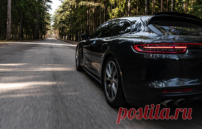 Porsche отзывает в России 20 автомобилей. Такое решение принято из-за выявления конструктивного дефекта в подвеске Об этом сообщили представители «Порше Руссланд». Отзыв коснется 20 реализованных авто. В них может быть выявлен дефект в деталях подвески. На автомобили заменят детали по гарантии. Кроме того, будет обеспечена бесплатная проверка узлов и агрегатов с выявленным дефектом. Речь идет об электронном блоке управления. У Volkswagen Volkswagen сообщил, что сервисная кампания касается 18 а…