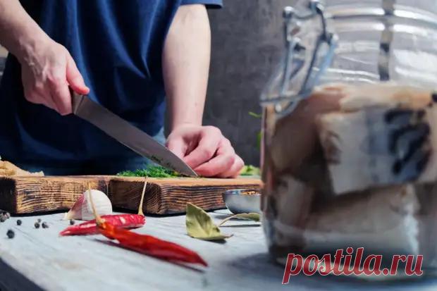 Как засолить скумбрию в домашних условиях: 3 вкусных рецепта, пошагово с фото - Всё о женщинах - Медиаплатформа МирТесен