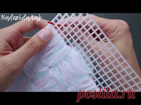 Из полупрозрачных ленточек органзы и канвы делаю своими руками клатч / Nadezhda Lab