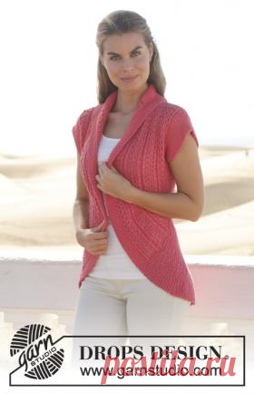 Жилет вязаный спицами ажурным узором Необычный жилет спицами для женщин, выполненный из хлопковой пряжи нежно-кораллового цвета. Вязание жилета спицами по приведенному описанию позволит...