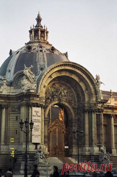 Alice Bourras — vintagepales: Le Petit Palais, Paris