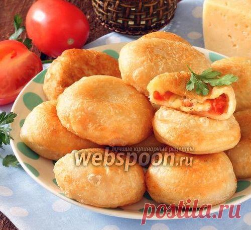 Пирожки бомбочки с помидорами