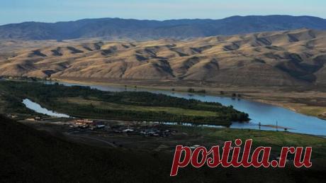 Лодка с людьми перевернулась на Енисее в Туве