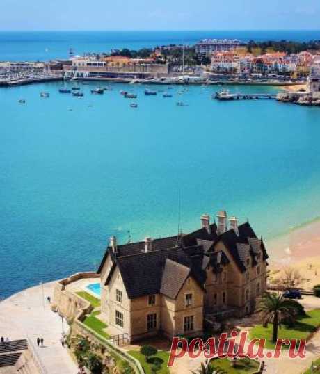 Visit Portugal no Instagram: “Take the train and enjoy a trip to Cascais, so you can dive into those shiny turquoise waters. [Photo by @jaime.c.abreu] #VisitPortugal…” 4,823 Gostos, 172 Comentários - Visit Portugal (@visitportugal) no Instagram: "Take the train and enjoy a trip to Cascais, so you can dive into those shiny turquoise waters.…"
