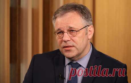 Родион Мирошник: ЕС хочет продолжить конфликт на Украине любой ценой. Посол по особым поручениям МИД РФ по преступлениям киевского режима Родион Мирошник в интервью ТАСС рассказал о попытках Европы сорвать контакты США и России по Украине, порассуждал на тему возможности замены Владимира Зеленского на Валерия Залужного и охарактеризовал ситуацию с атаками Киева на мирных россиян