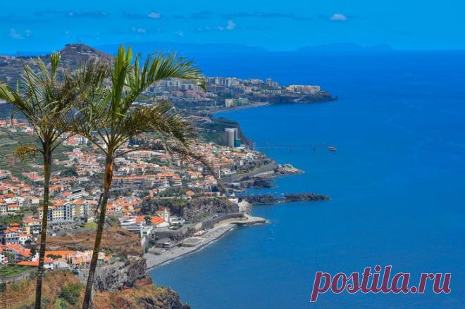 Южный берег Мадейры 1. Мадейра - как юная красавица-невеста. Какой стороной ни повернешь - та всегда будет рабочей. Алё! Я о фотографической стороне говорю, а не о том, что ты сейчас подумал, извращенец! Пишет
Есть остро...