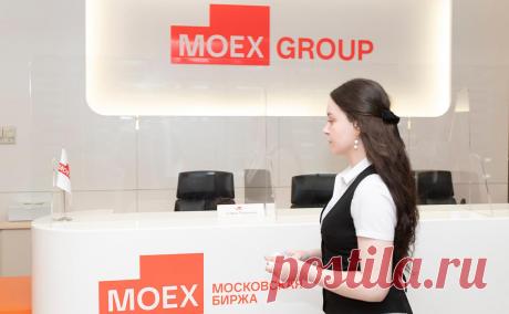 Мосбиржа впервые раскрыла долю IPO-акций в портфелях частных инвесторов. Доля купленных на IPO бумаг в портфелях частных инвесторов за год увеличилась в 15 раз, но пока не превышает 2%, следует из статистики Мосбиржи. В нескольких первичных размещениях на площадке физлица выкупали весь объем бумаг